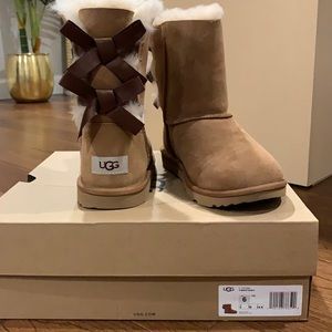 Brand New Ugg Chestnut Bailey Bow Boots II